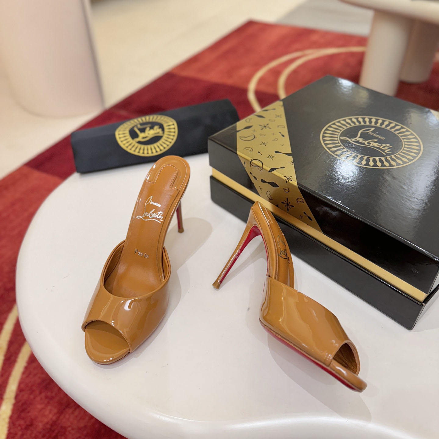 Christian Louboutin Me Dolly 100MM Patent Leather Mules - DesignerGu