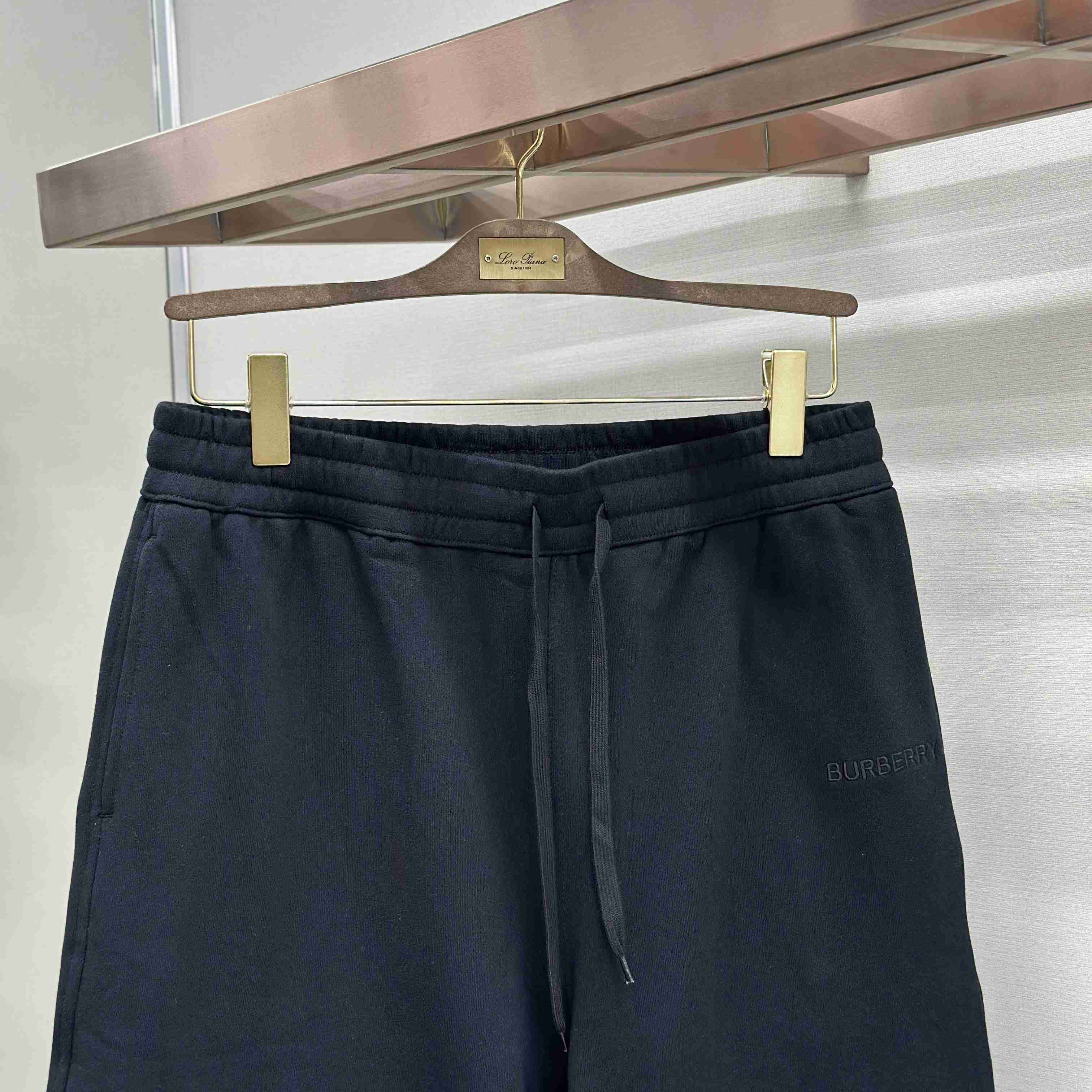 Burberry 'Taylor' Embroidered Logo Shorts - DesignerGu