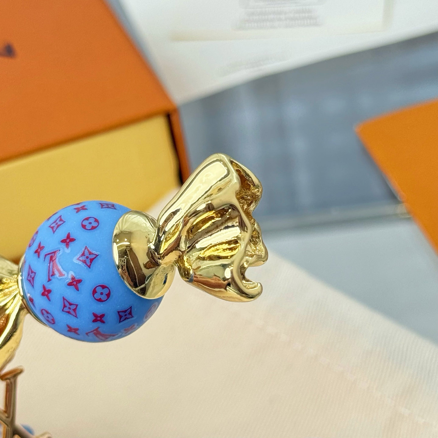 Louis Vuitton LV Sweets Bag Charm M03517 - DesignerGu