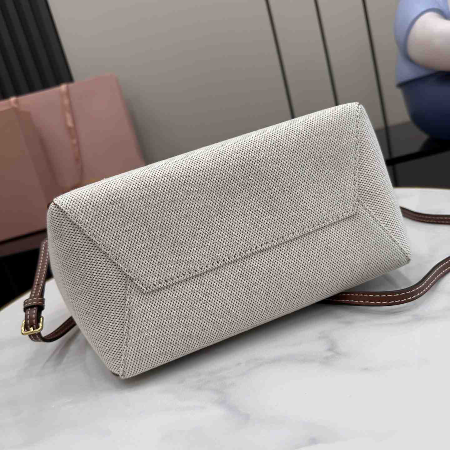 Miu Miu Lvy Denim Bag 5BG288 - DesignerGu