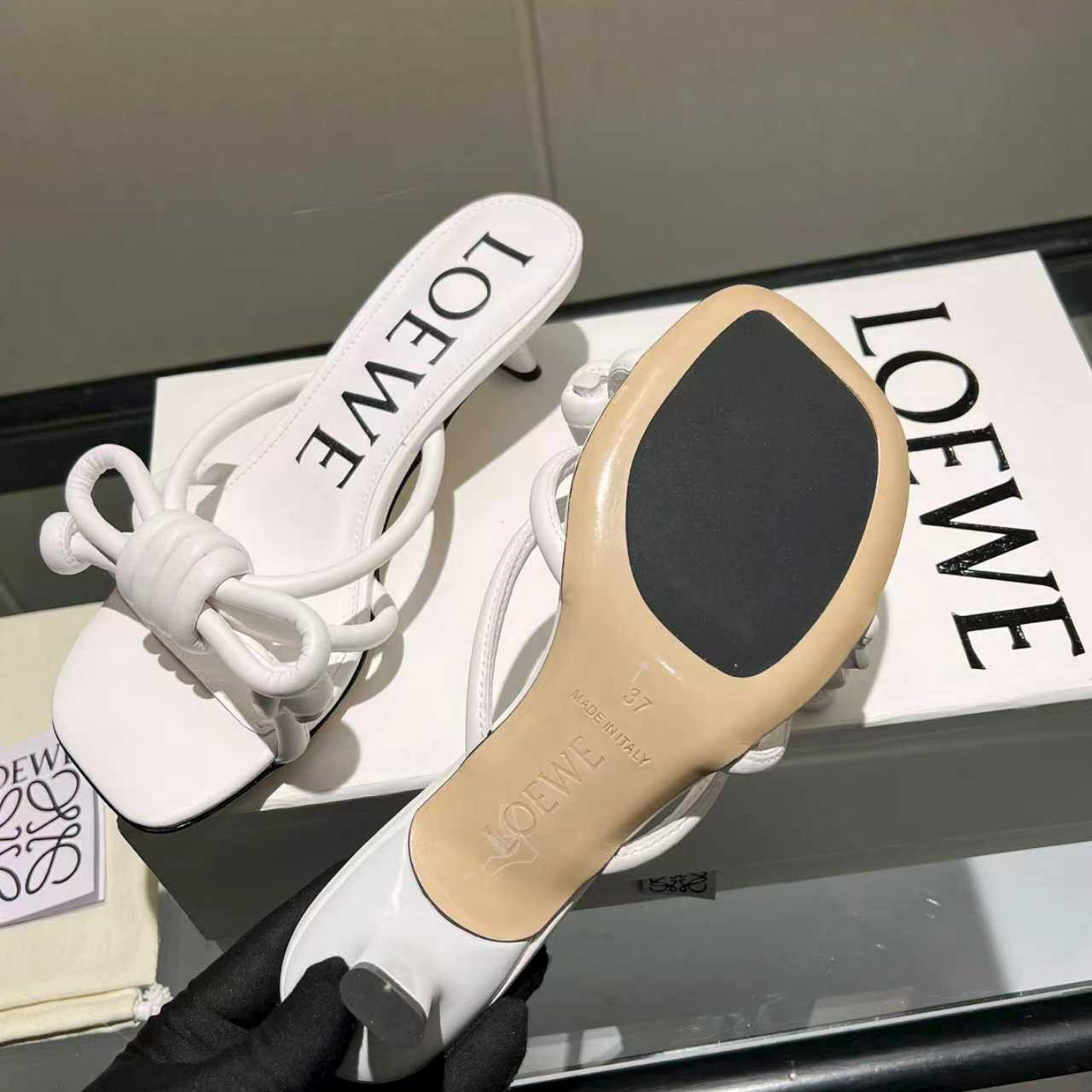 Loewe Flamenco Knot Sandal In Lambskin - DesignerGu