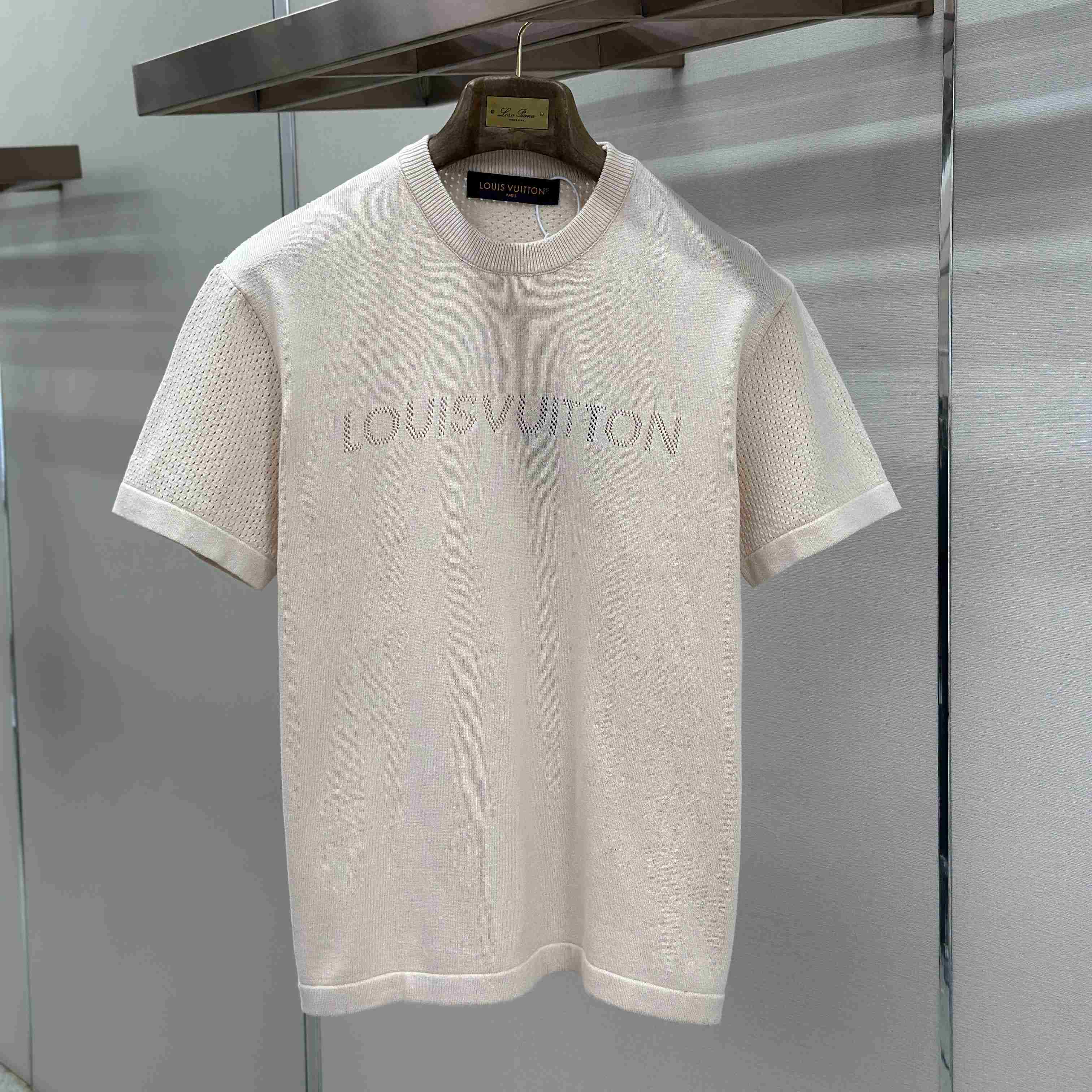 Louis Vuitton Elegant Cotton Cashmere Short-Sleeved Crewneck 1AK6XJ - DesignerGu