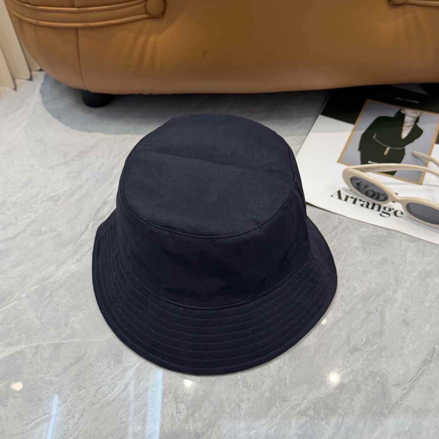 Burberry  Reversible Gabardine Bucket Hat - DesignerGu