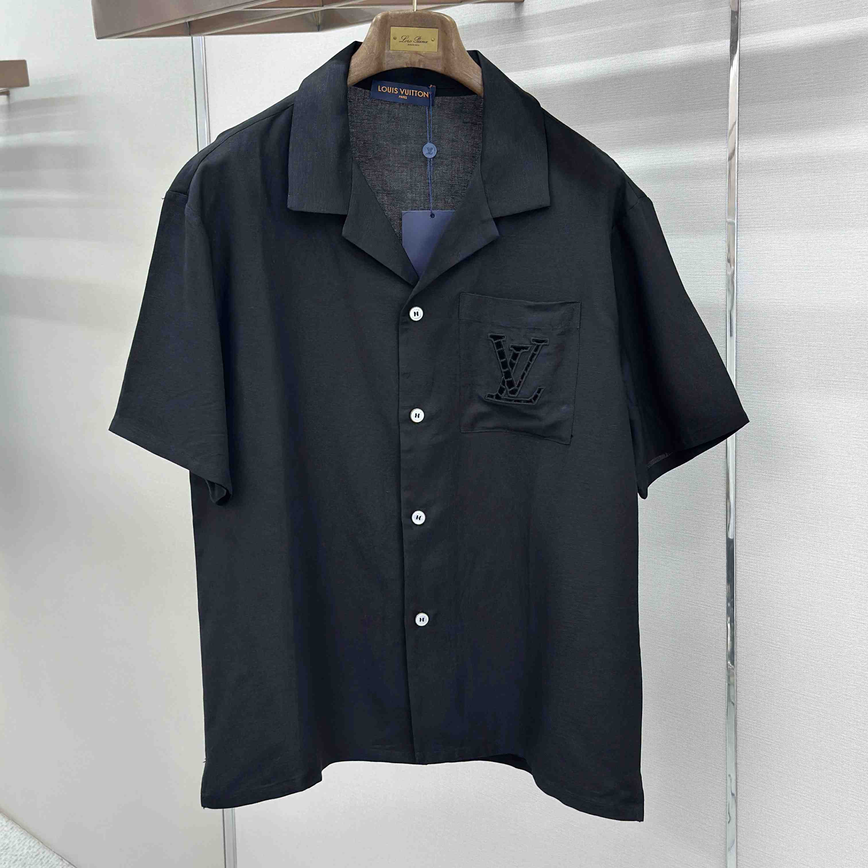 Louis Vuitton Embroidered Short-Sleeved Shirt - DesignerGu