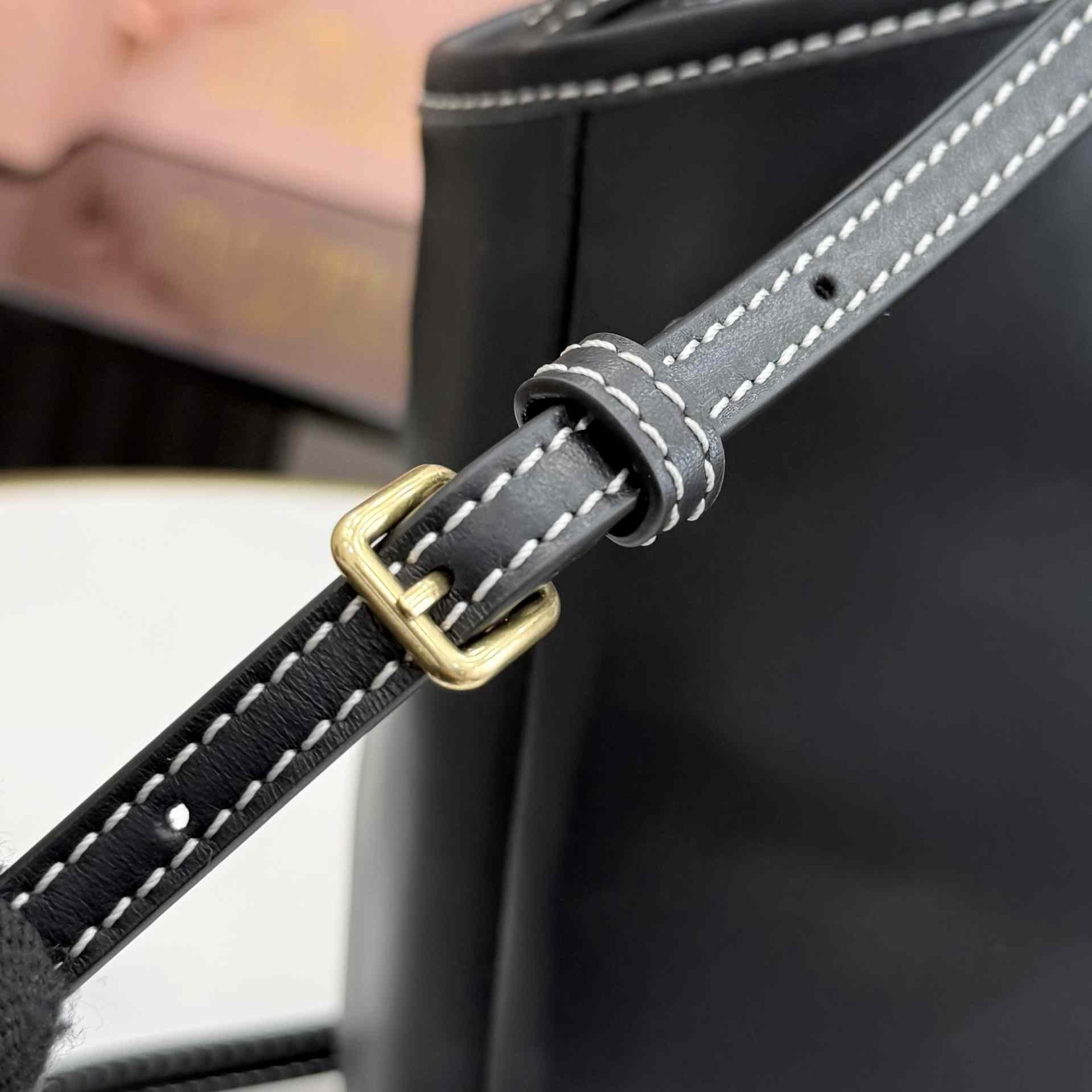 Miu Miu IVY Leather Bag 5BG288 - DesignerGu