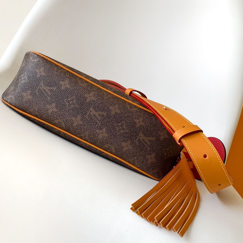 Louis Vuitton  Pochette Accessoires  - DesignerGu