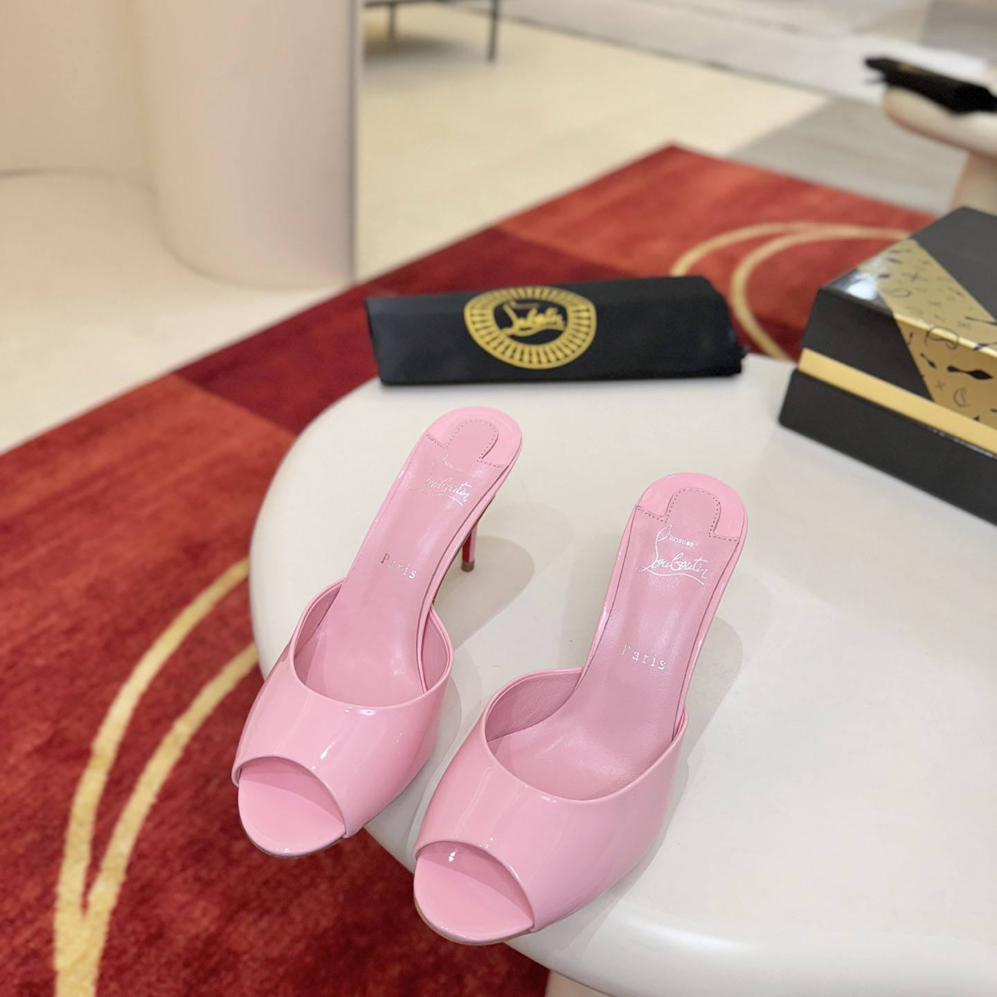 Christian Louboutin Me Dolly 100MM Patent Leather Mules - DesignerGu