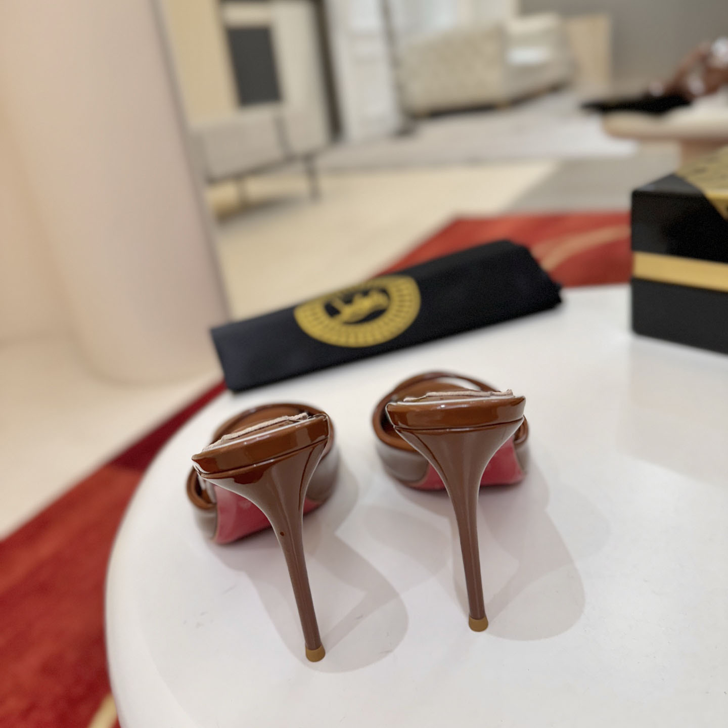 Christian Louboutin Me Dolly 100MM Patent Leather Mules - DesignerGu