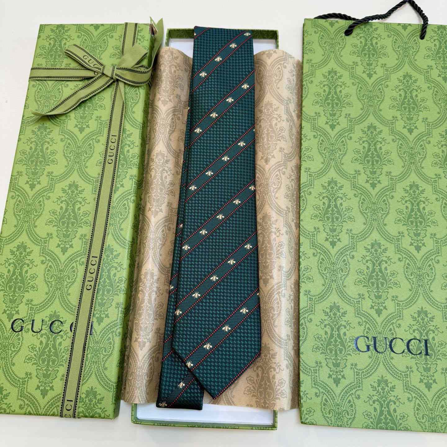 Gucci Bee And Web Silk Jacquard Tie - DesignerGu