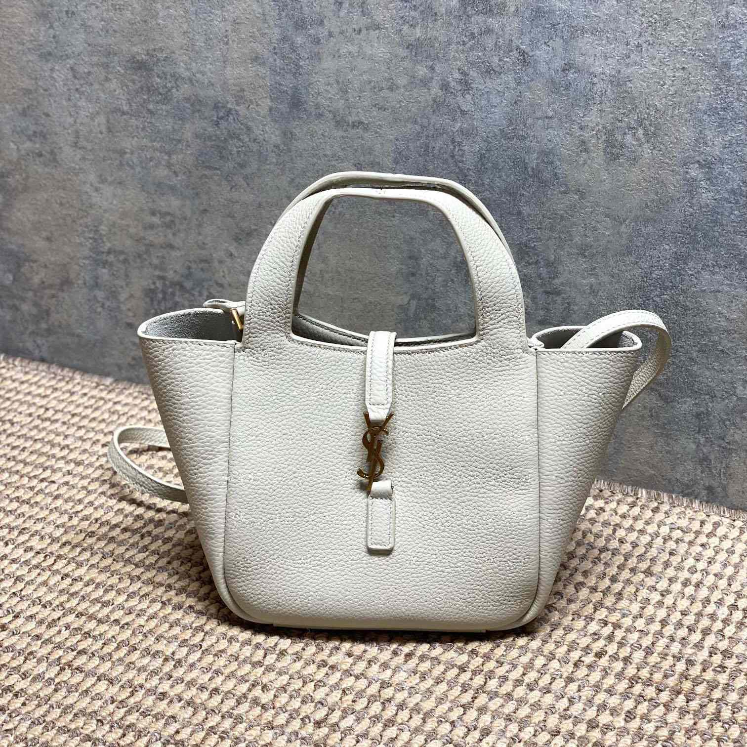 Saint Laurent LE 5 À 7 BABY BEA In Grained Leather - DesignerGu