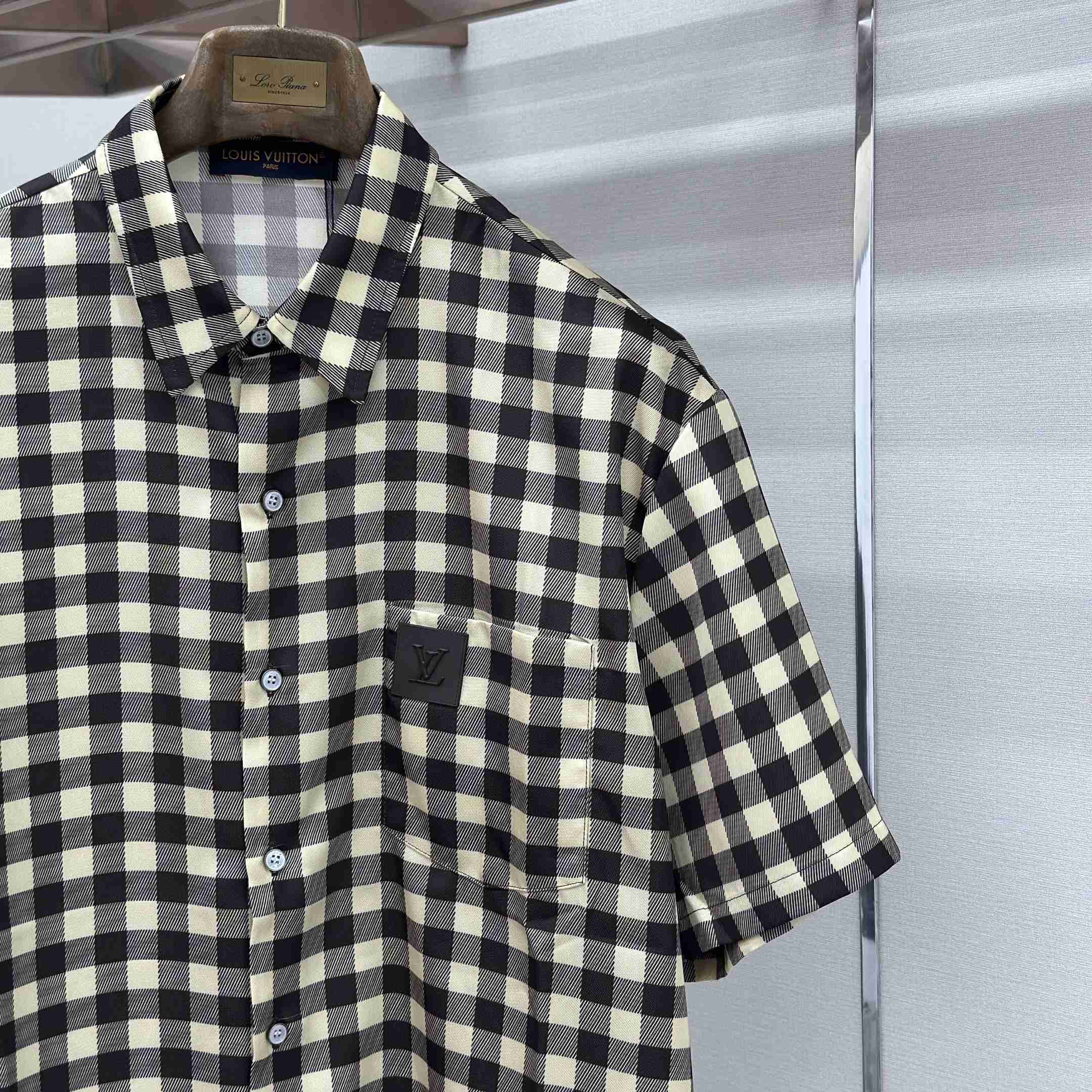 Louis Vuitton Damier Jacquard Short-Sleeved Shirt 1AJRGI - DesignerGu