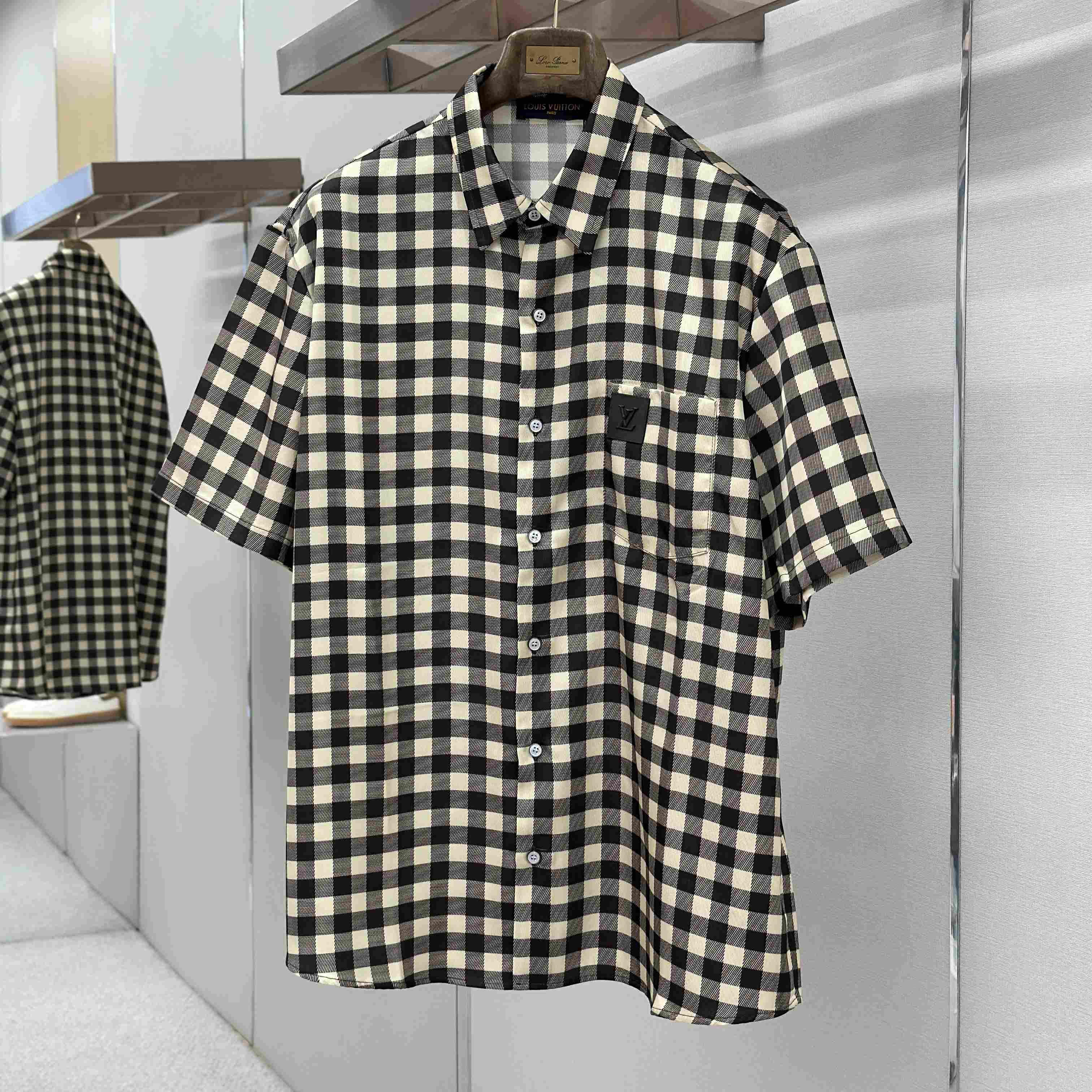 Louis Vuitton Damier Jacquard Short-Sleeved Shirt 1AJRGI - DesignerGu