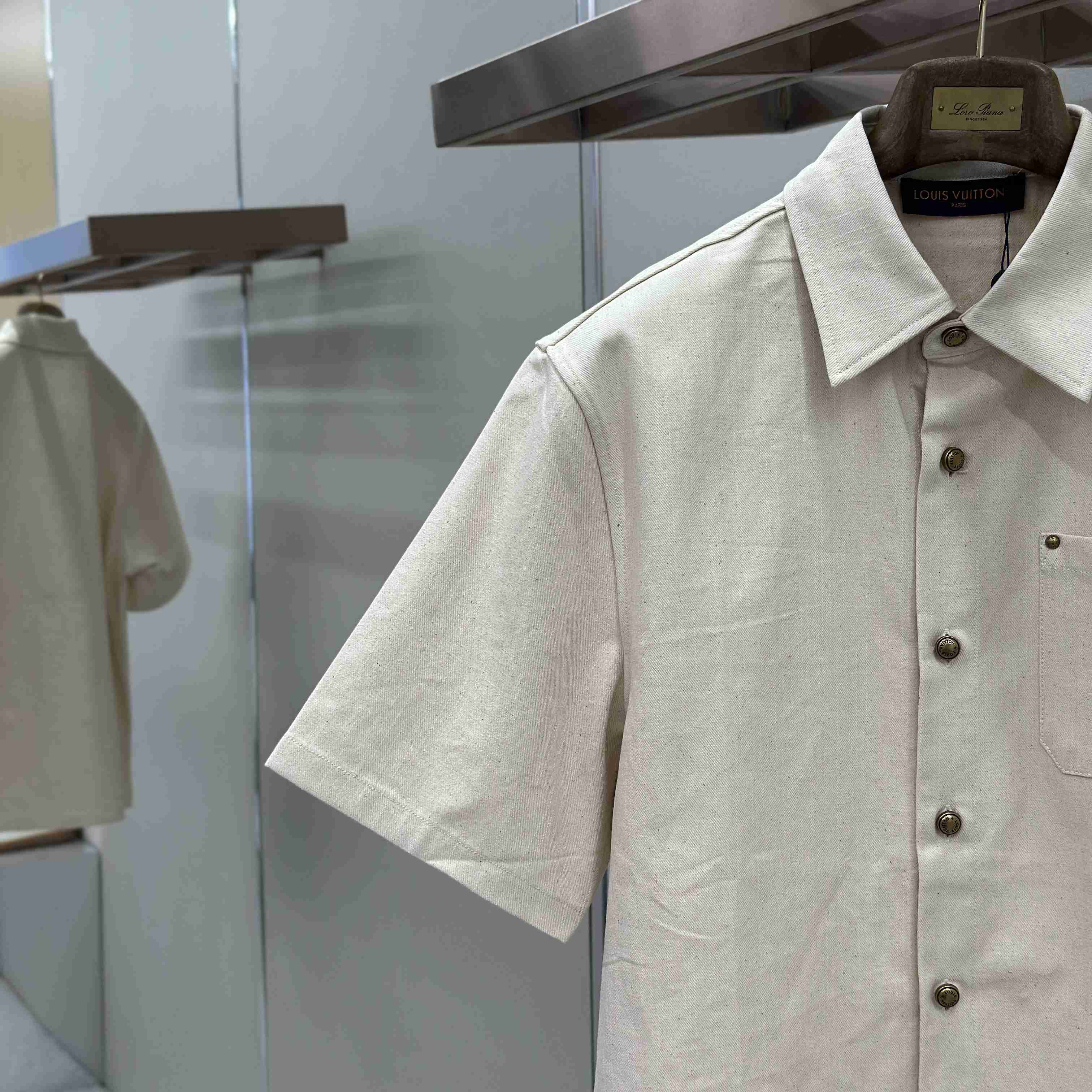Louis Vuitton Short-Sleeved Silk-Cotton Shirt 1AK7CE - DesignerGu