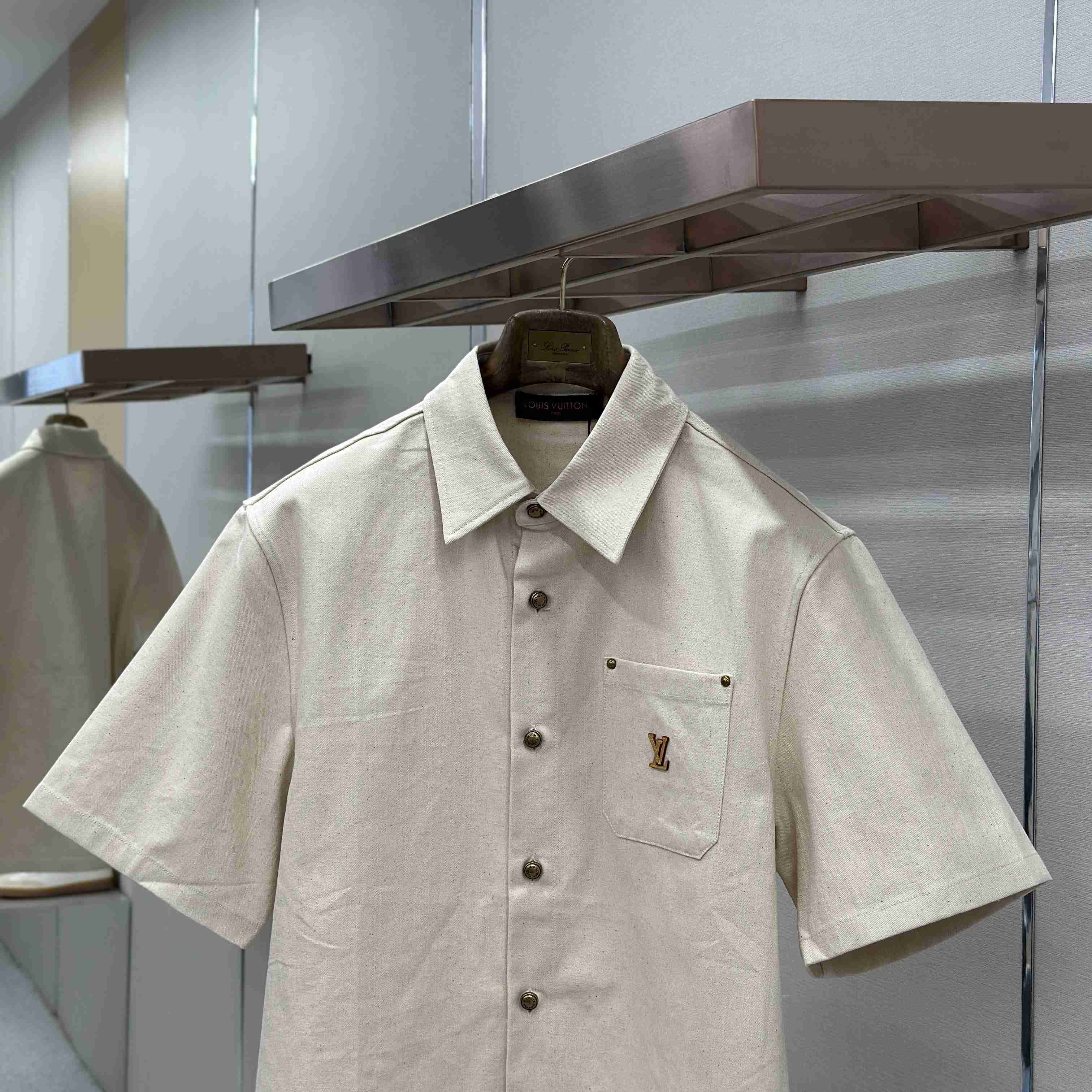 Louis Vuitton Short-Sleeved Silk-Cotton Shirt 1AK7CE - DesignerGu