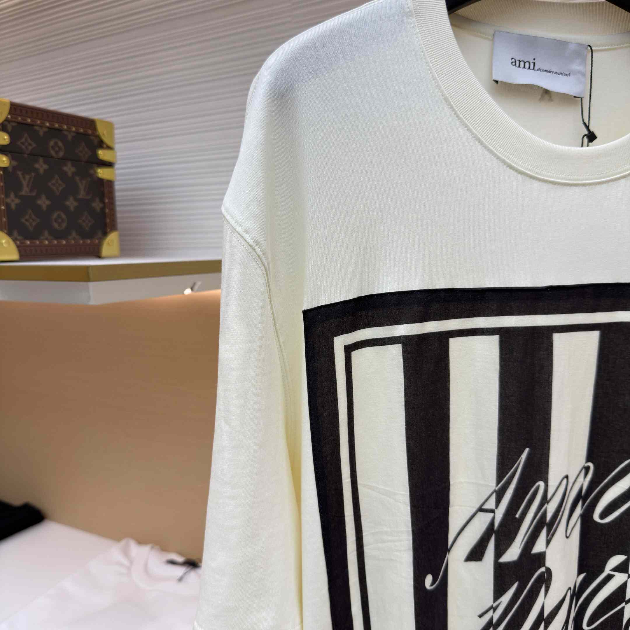 AMI Paris Logo-Print Striped-Patch T-shirt - DesignerGu