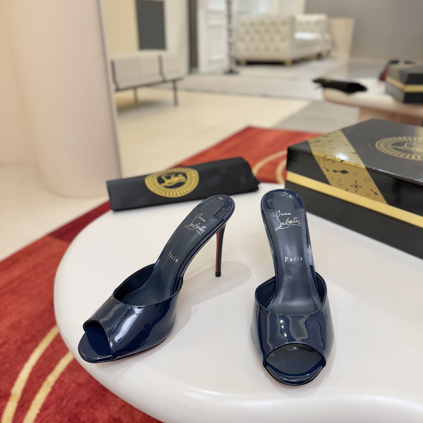 Christian Louboutin Me Dolly 100MM Patent Leather Mules - DesignerGu