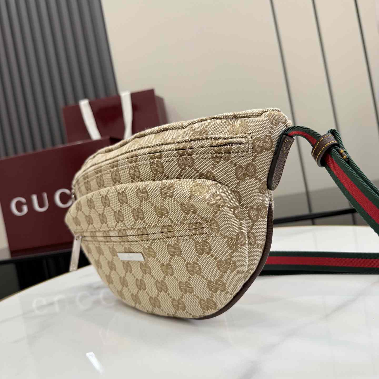 Gucci Tag Medium Crossbody Bag 875229 - DesignerGu