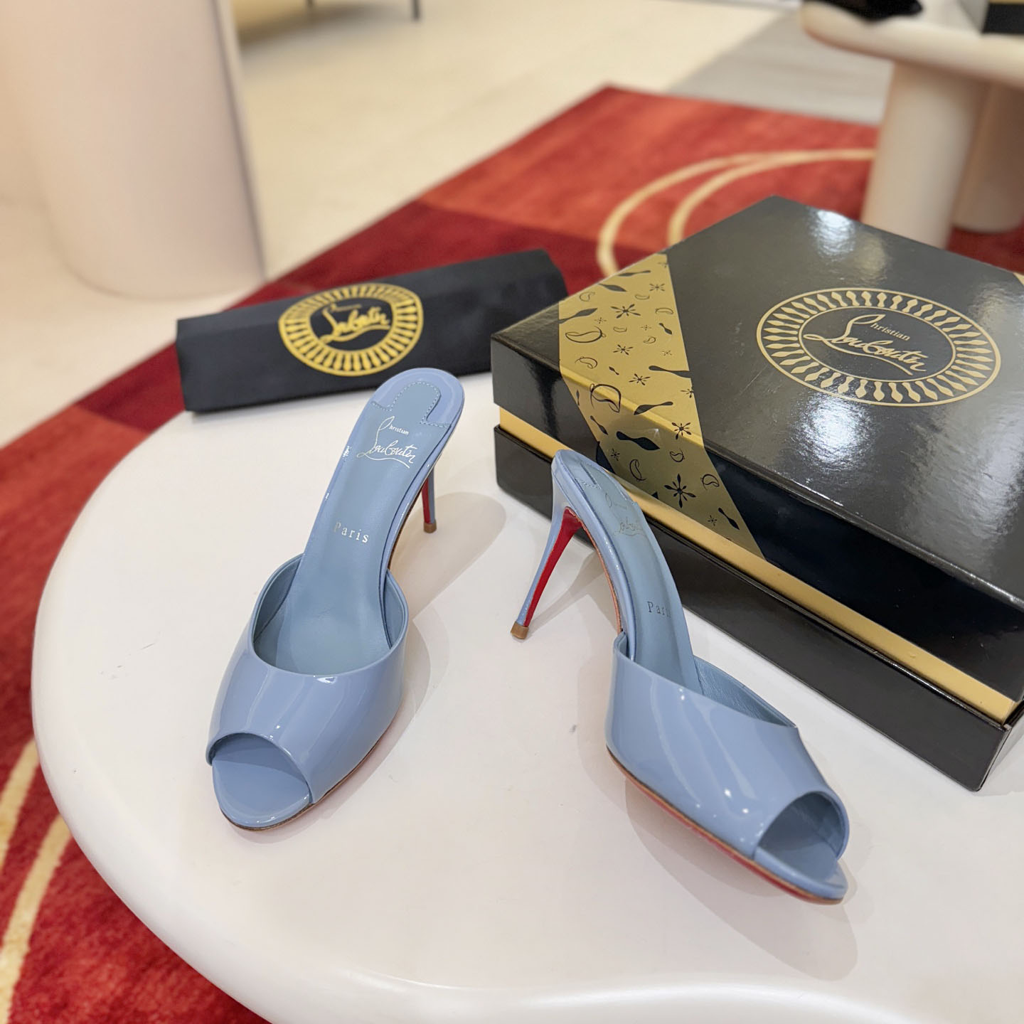 Christian Louboutin Me Dolly 100MM Patent Leather Mules - DesignerGu
