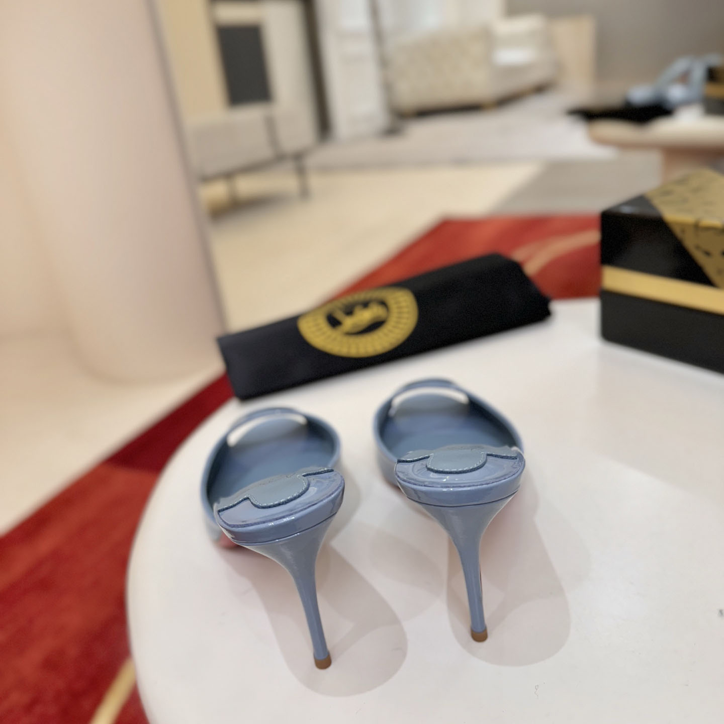 Christian Louboutin Me Dolly 100MM Patent Leather Mules - DesignerGu