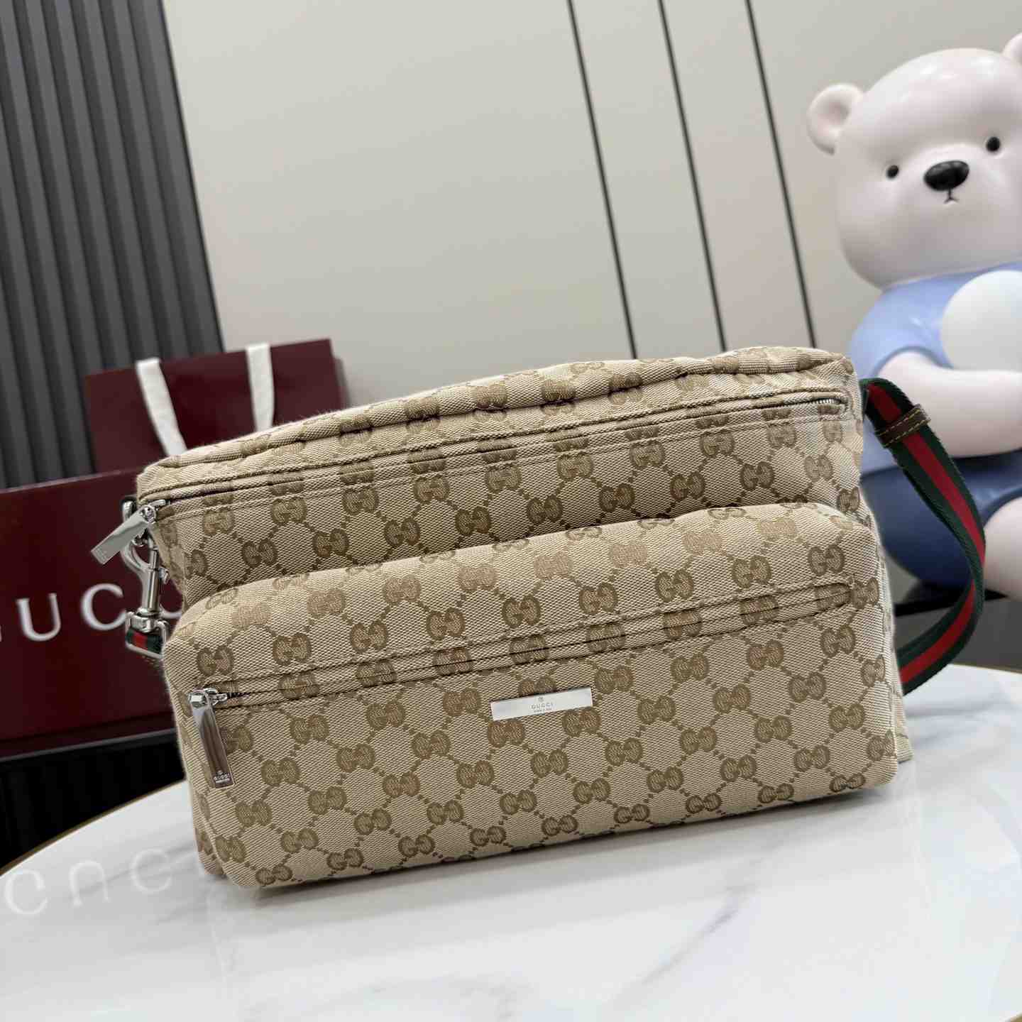 Gucci Tag Medium Crossbody Bag 875377 - DesignerGu