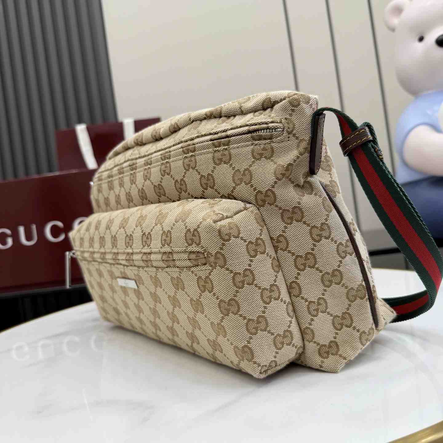 Gucci Tag Medium Crossbody Bag 875377 - DesignerGu