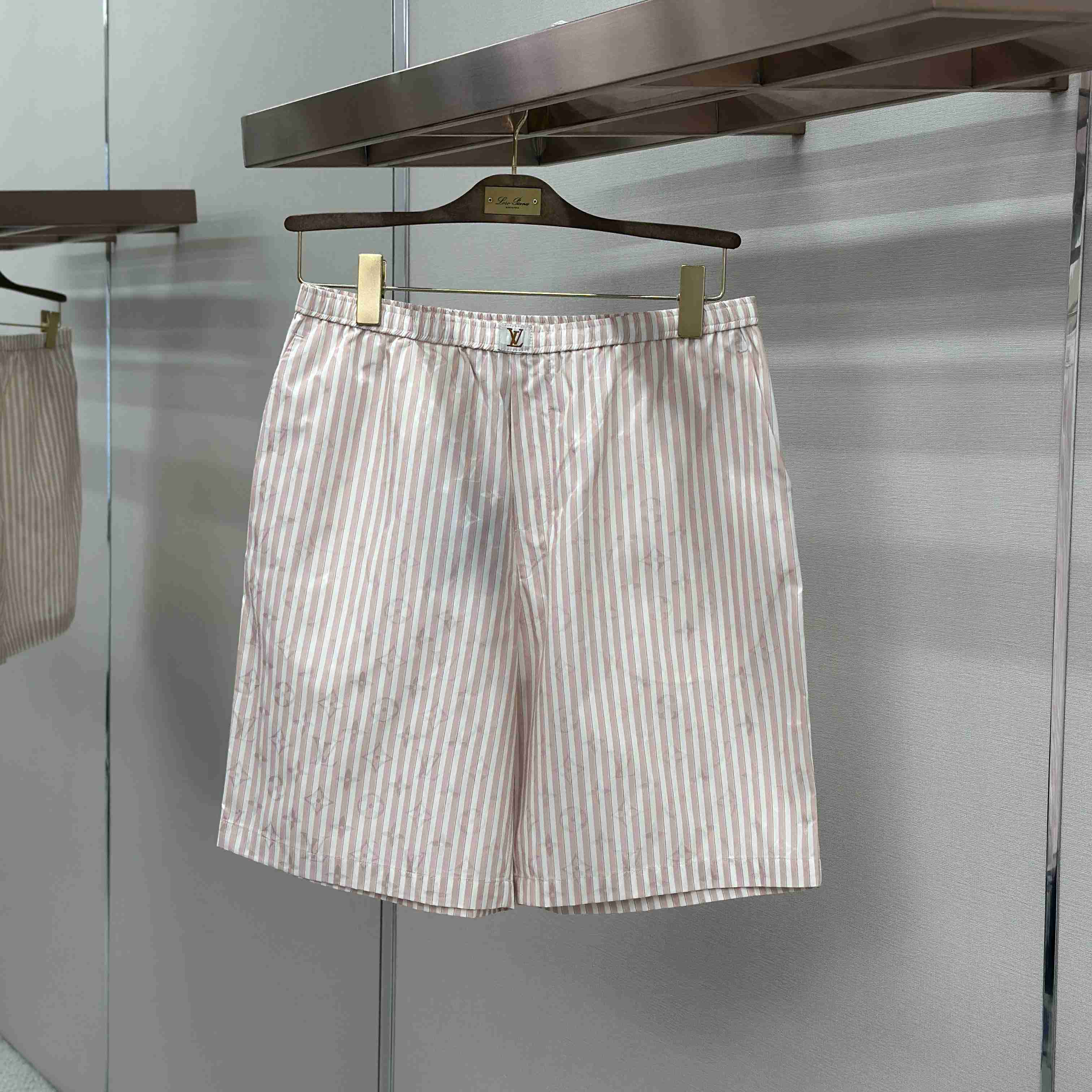 Louis Vuitton Monogram Striped Silk Boxer Shorts 1AK75D - DesignerGu