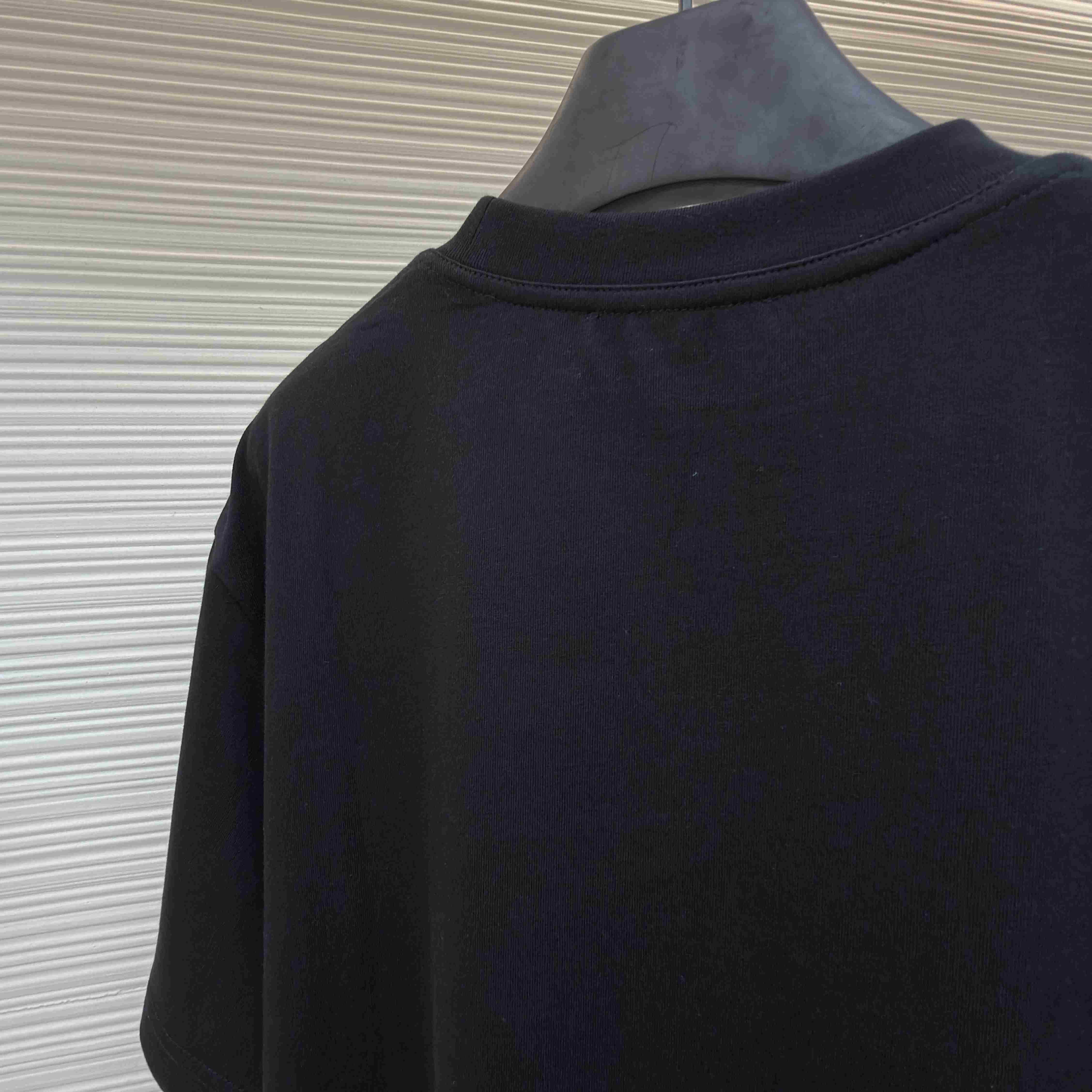 Louis Vuitton Printed Signature T-Shirt 1AKOS2 - DesignerGu