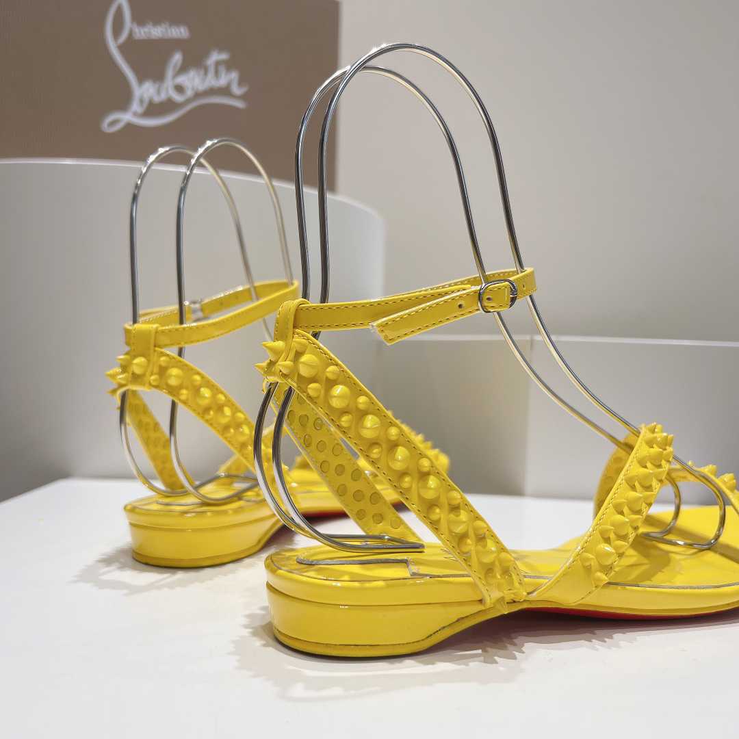 Christian Louboutin Mafaldina Spikes Leather Sandals - DesignerGu