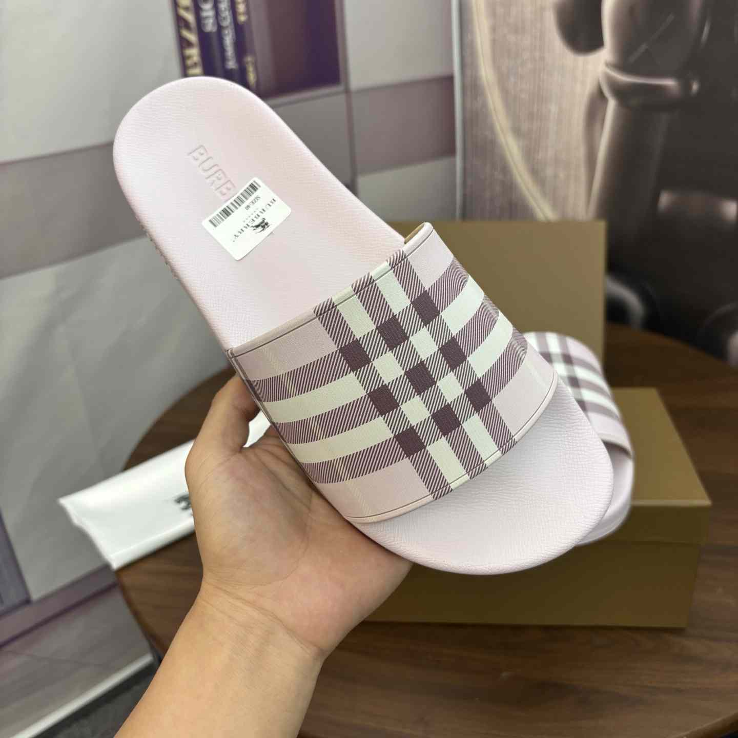 Burberry Check Slides - DesignerGu