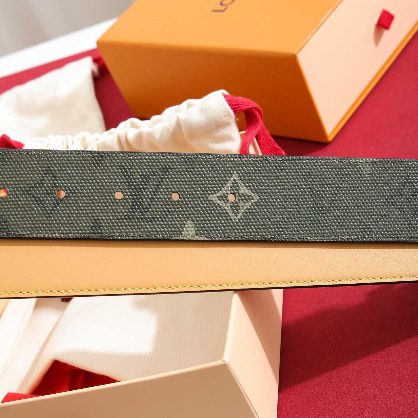 Louis Vuitton LV Initiales Monogram Surplus 40mm Belt - DesignerGu
