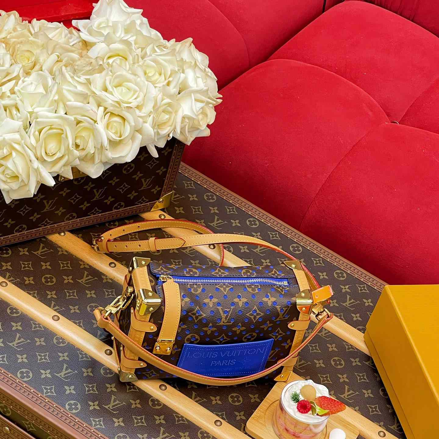Louis Vuitton Side Trunk MM M28490 - DesignerGu