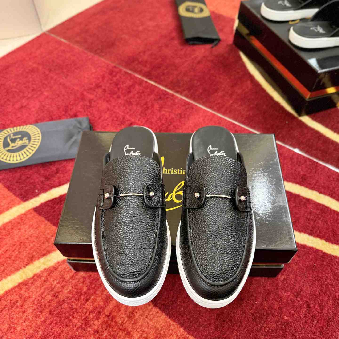 Christian Louboutin Chanme Donna Leather Boat Shoe Mules - DesignerGu