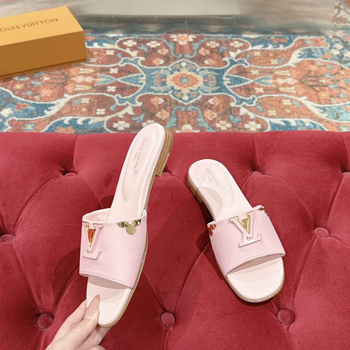 Louis Vuitton LV Mare Flat Mule - DesignerGu