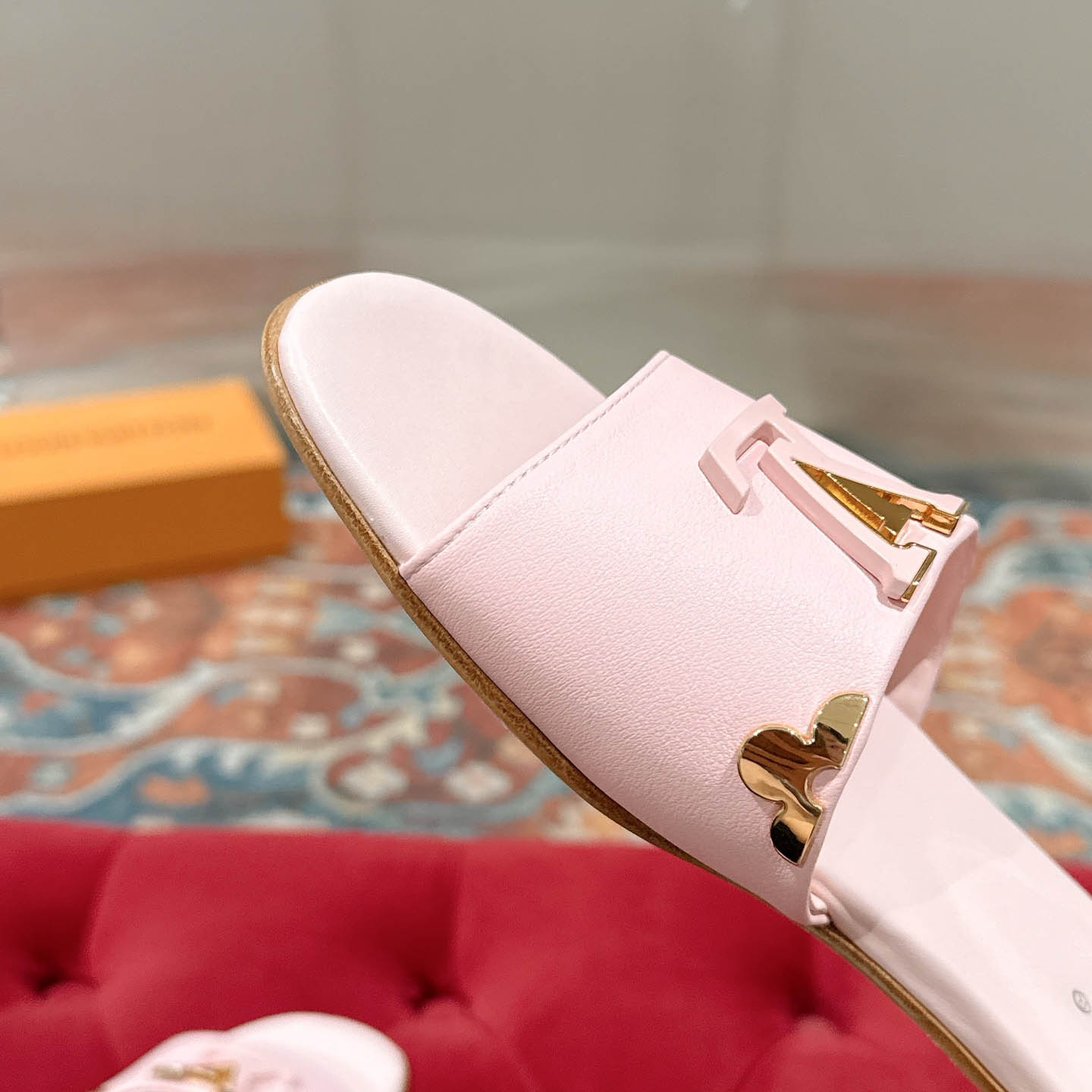 Louis Vuitton LV Mare Flat Mule - DesignerGu