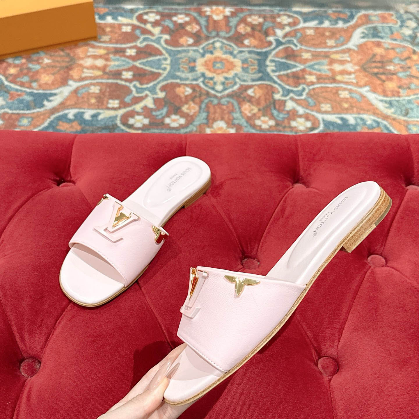 Louis Vuitton LV Mare Flat Mule - DesignerGu