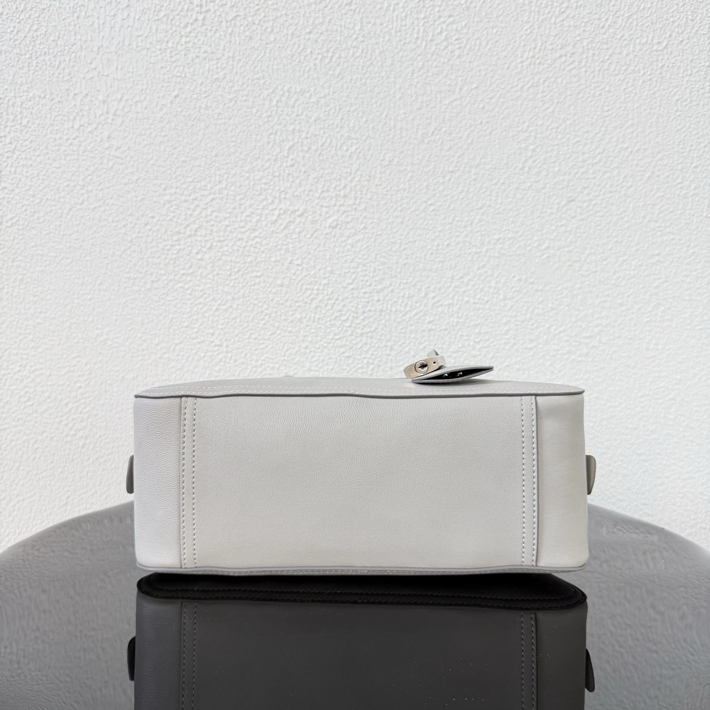 Miu Miu Vivant Nappa Leather Bag - DesignerGu