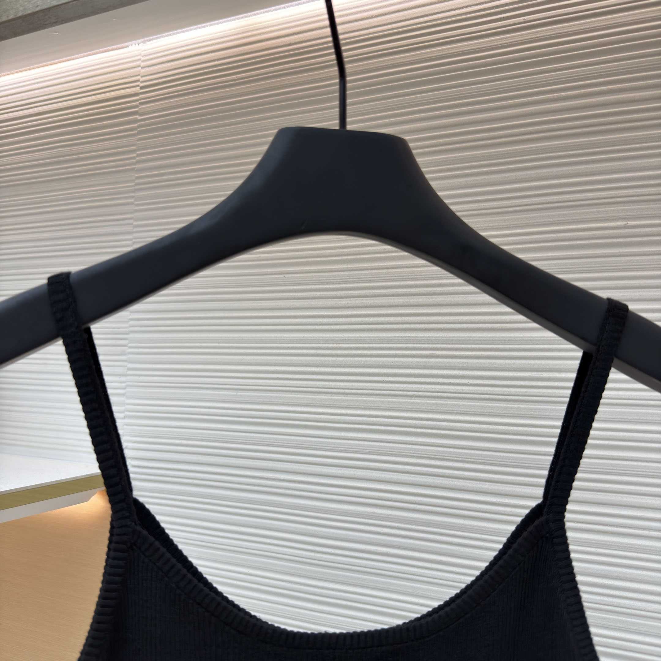 Miu Miu Seamless Top - DesignerGu