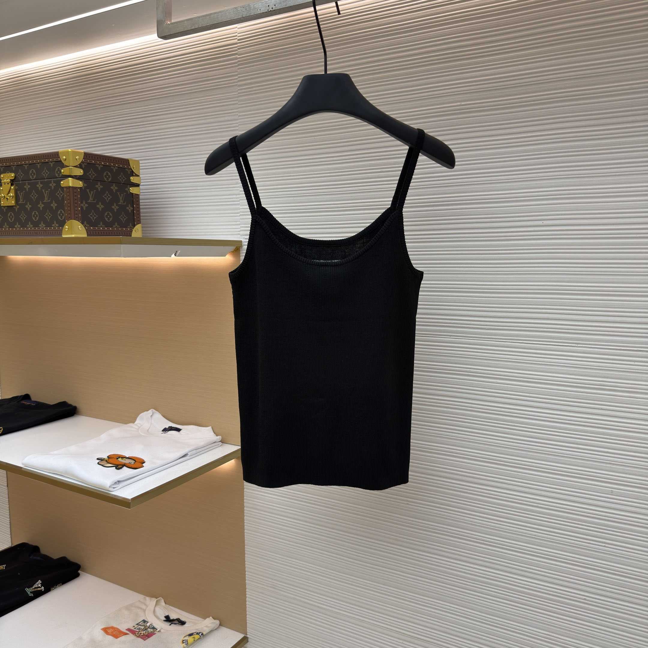 Miu Miu Seamless Top - DesignerGu