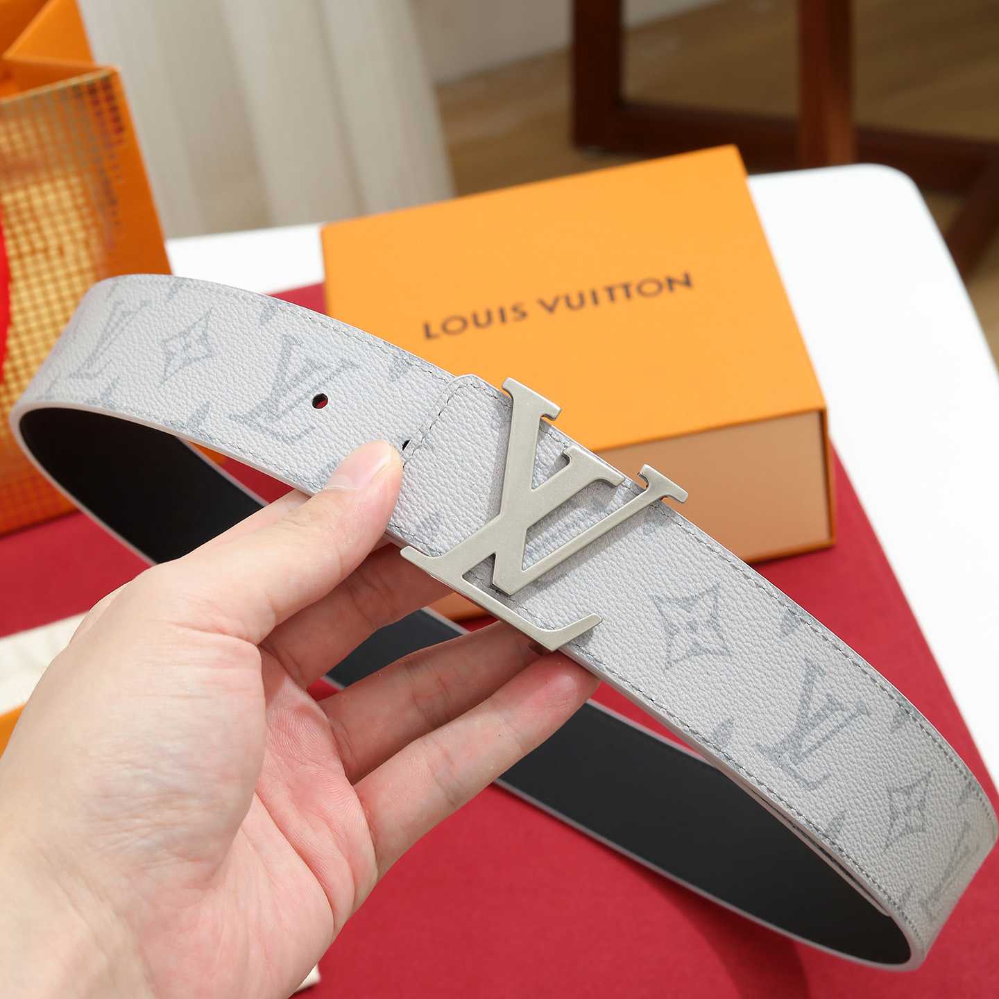Louis Vuitton LV Initiales Monogram 40mm Reversible Belt - DesignerGu