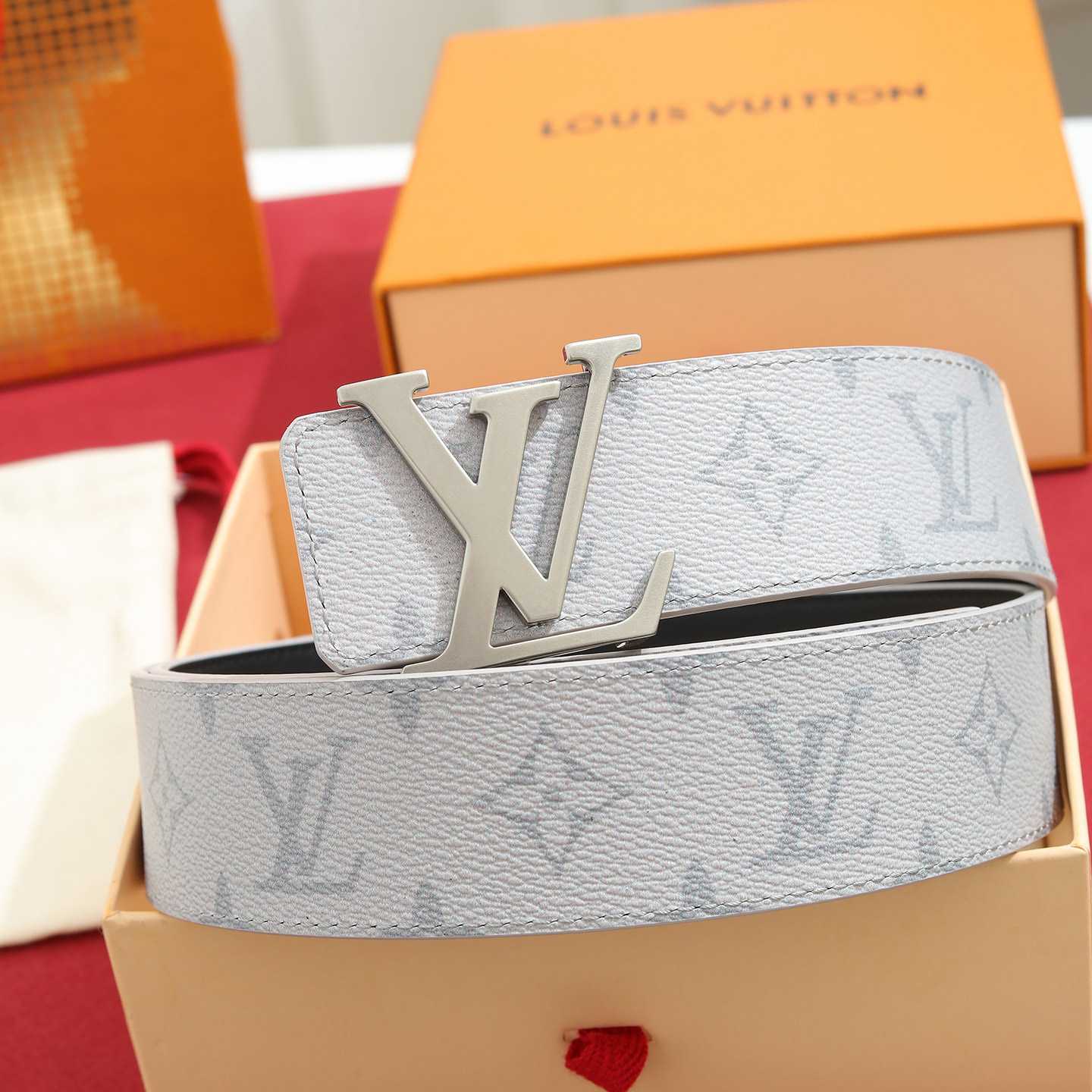 Louis Vuitton LV Initiales Monogram 40mm Reversible Belt - DesignerGu