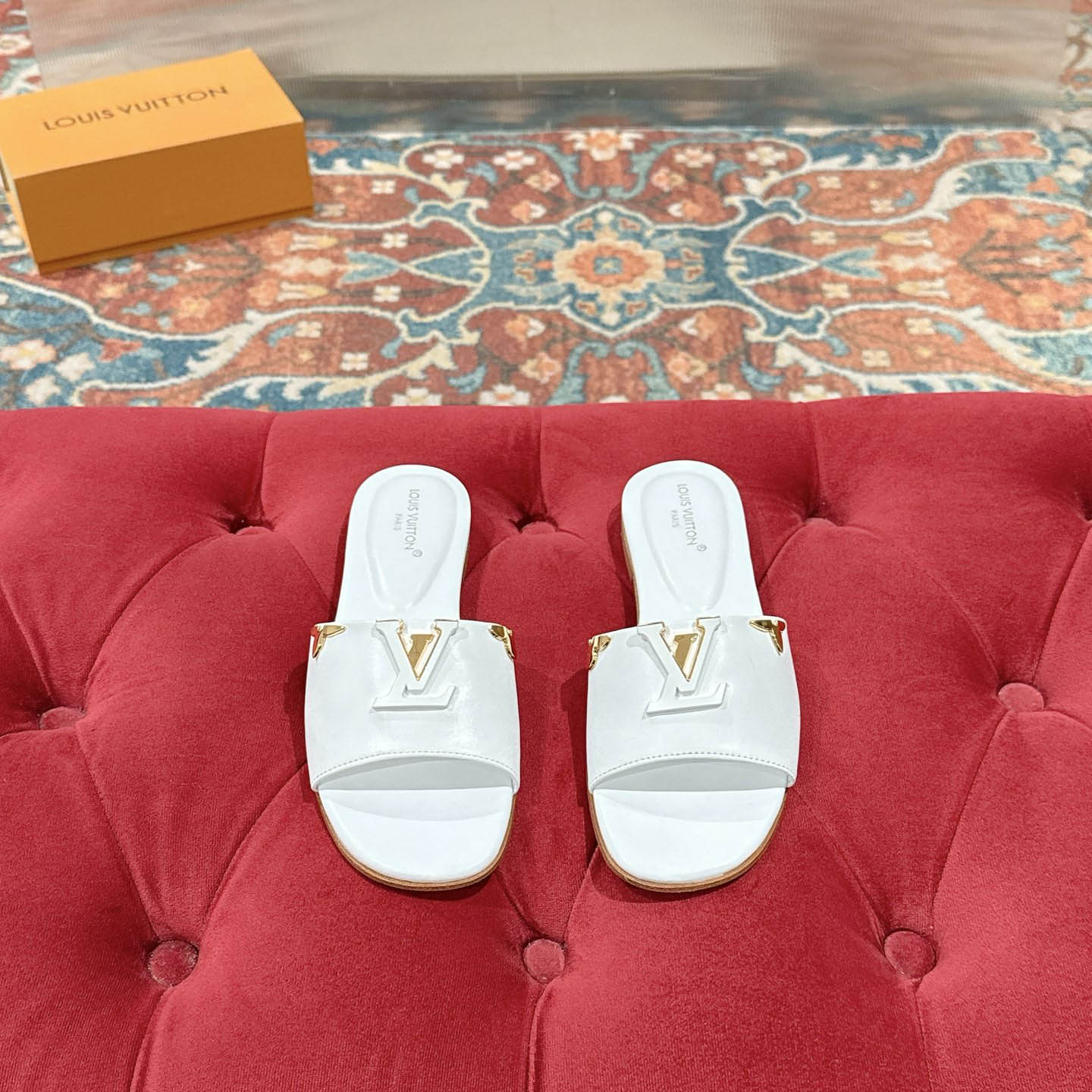 Louis Vuitton LV Mare Flat Mule - DesignerGu