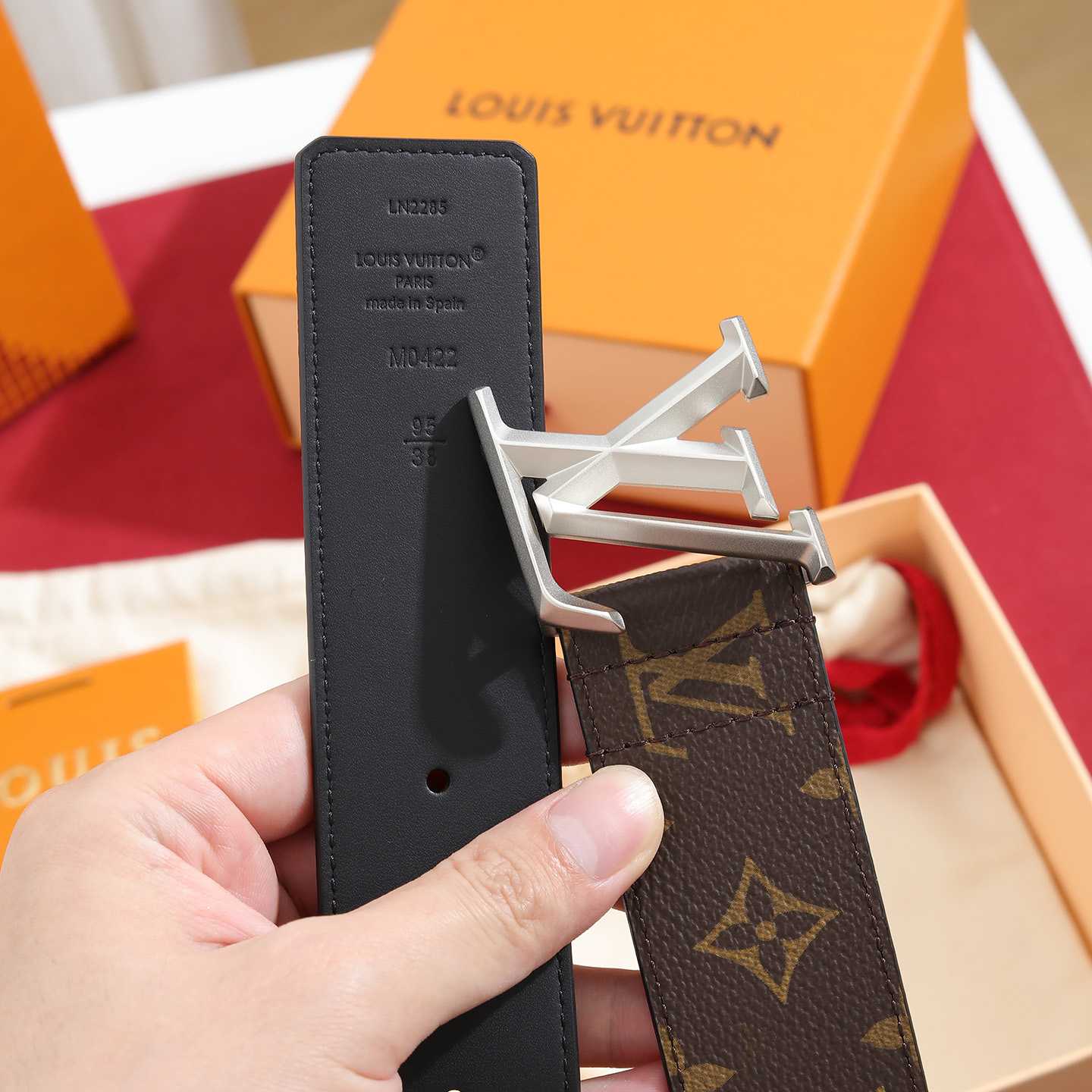 Louis Vuitton LV Pyramide 40mm Belt - DesignerGu