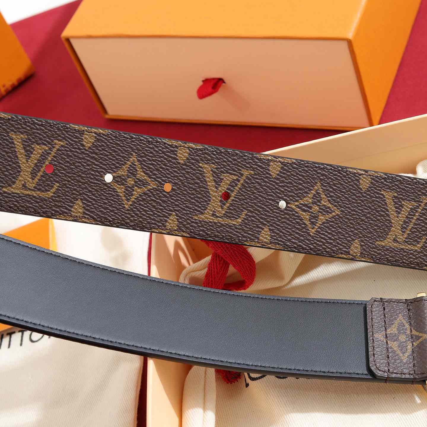 Louis Vuitton LV Pyramide 40mm Belt - DesignerGu