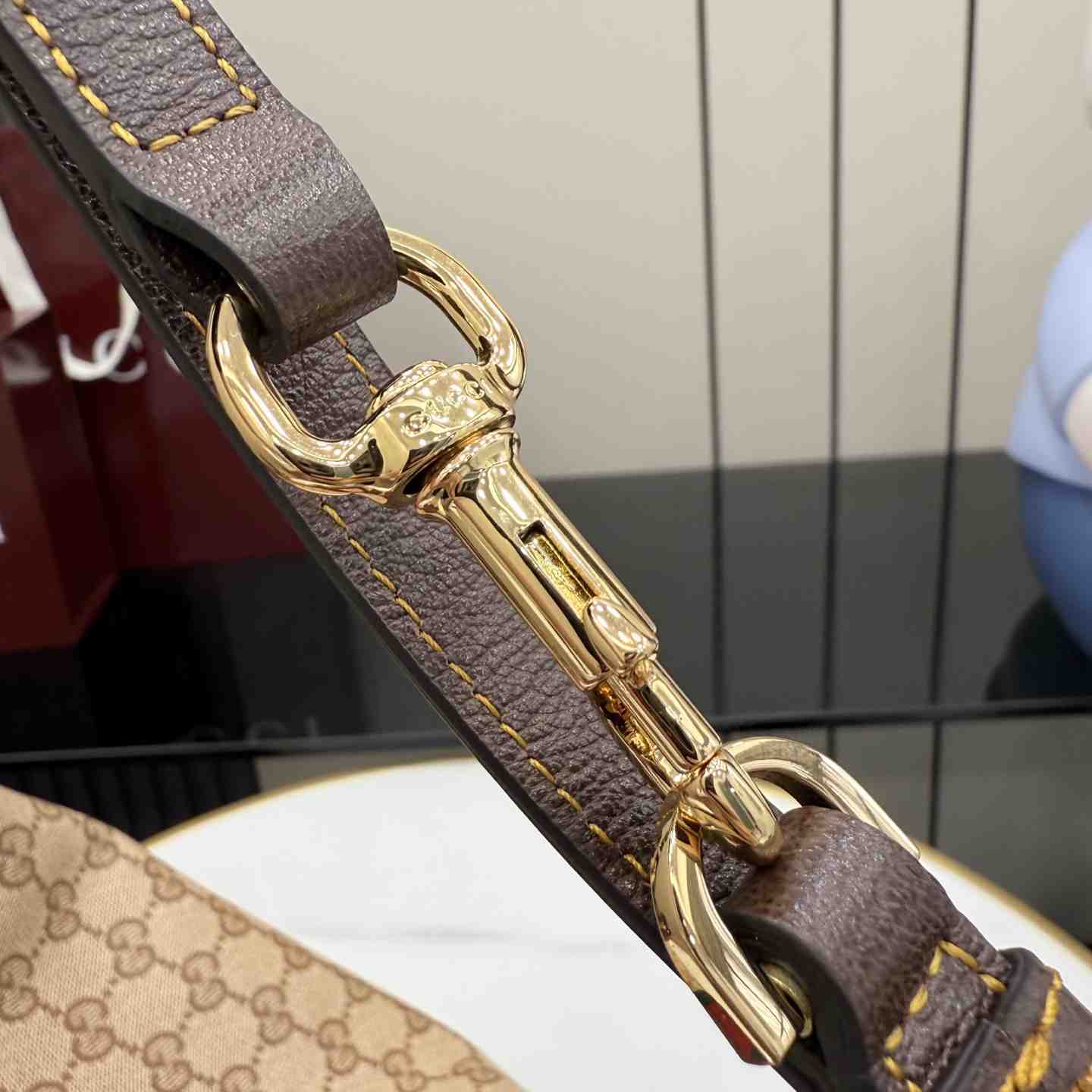 Gucci Large Shoulder Bag With Web A008NS - DesignerGu