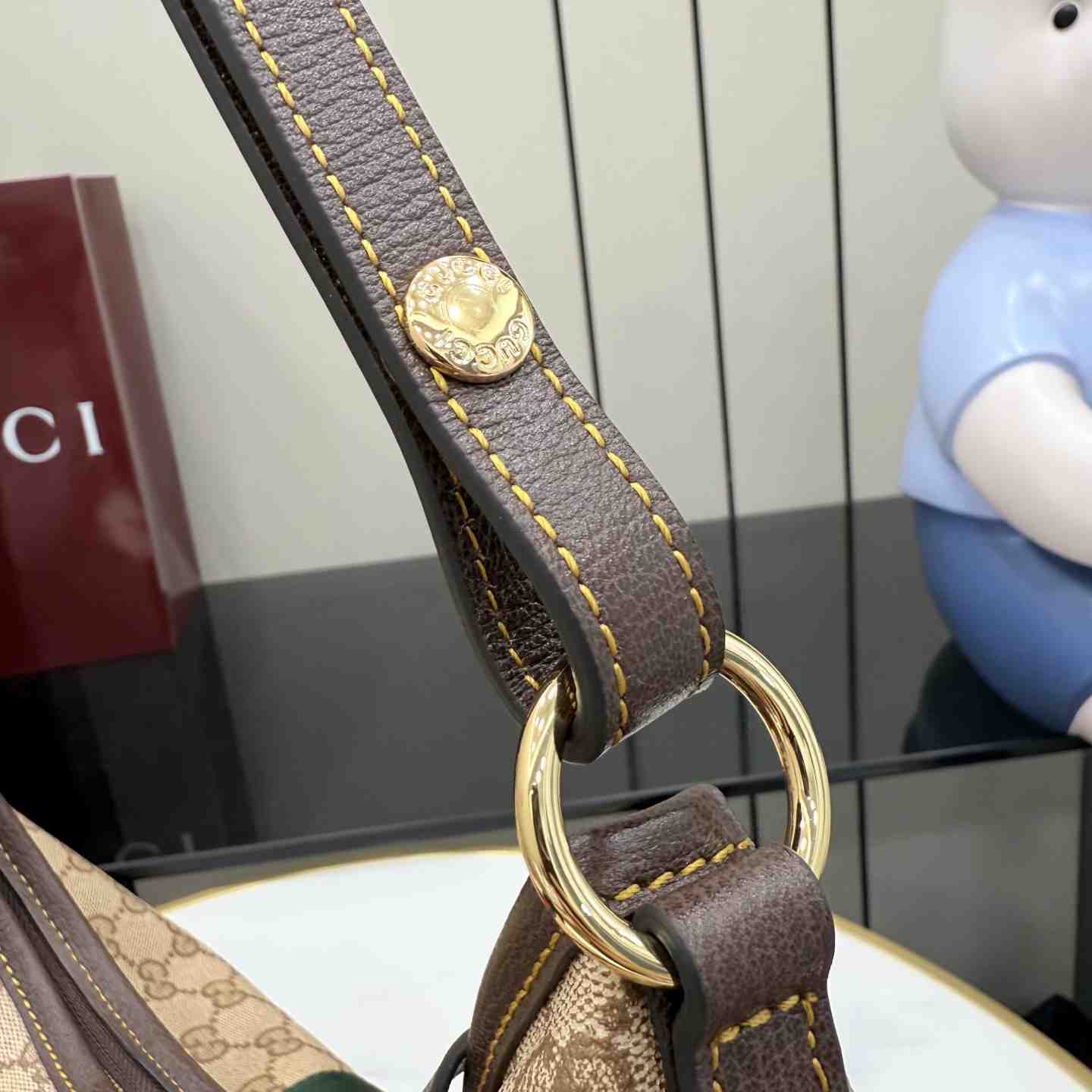 Gucci Large Shoulder Bag With Web A008NS - DesignerGu