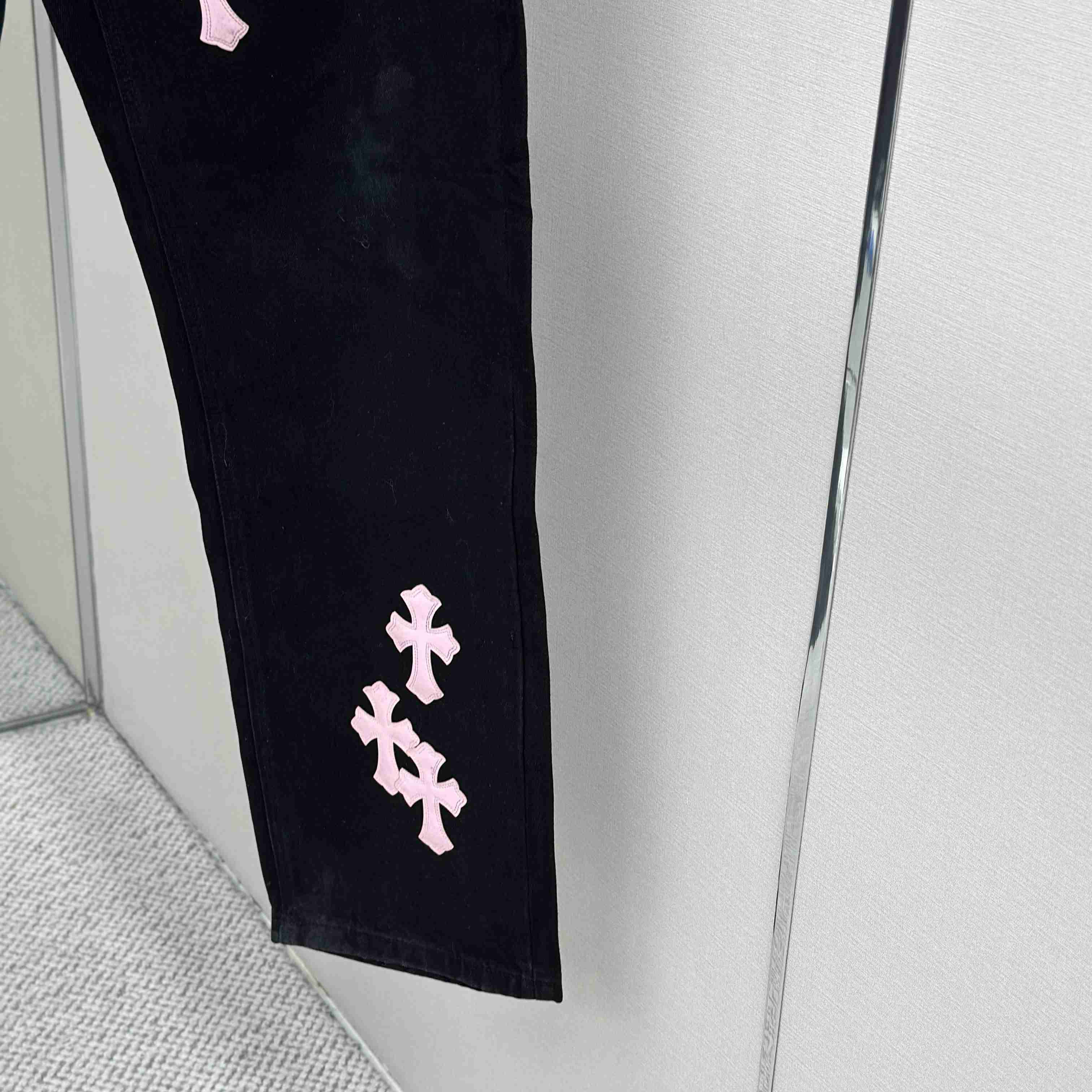 Chrome Hearts Jeans - DesignerGu