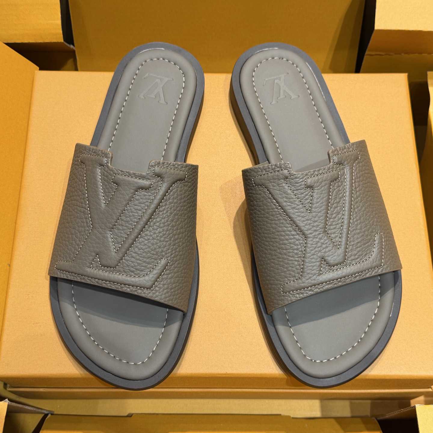 Louis Vuitton LV Portofino Mule  - DesignerGu
