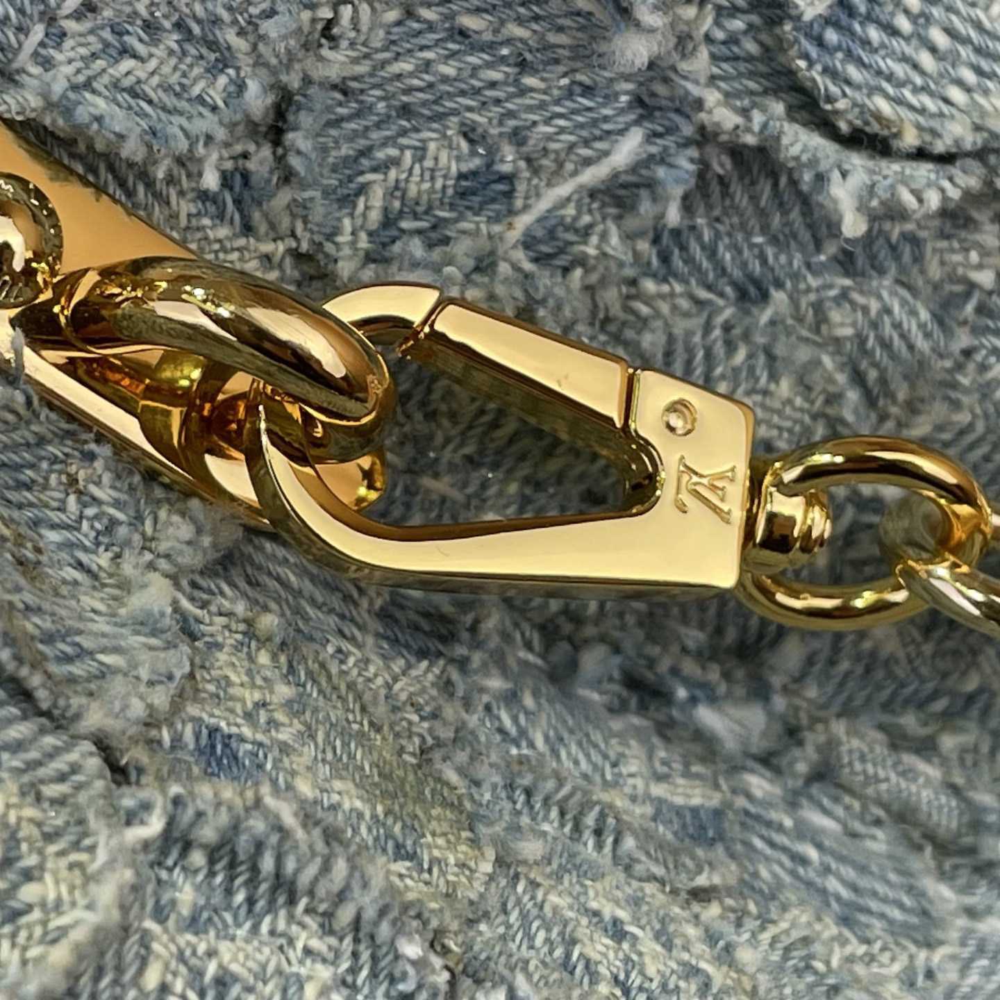 Louis Vuitton Capucines Mini M28305 - DesignerGu
