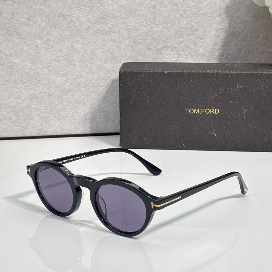 Tom Ford FT1332 Sunglasses - DesignerGu