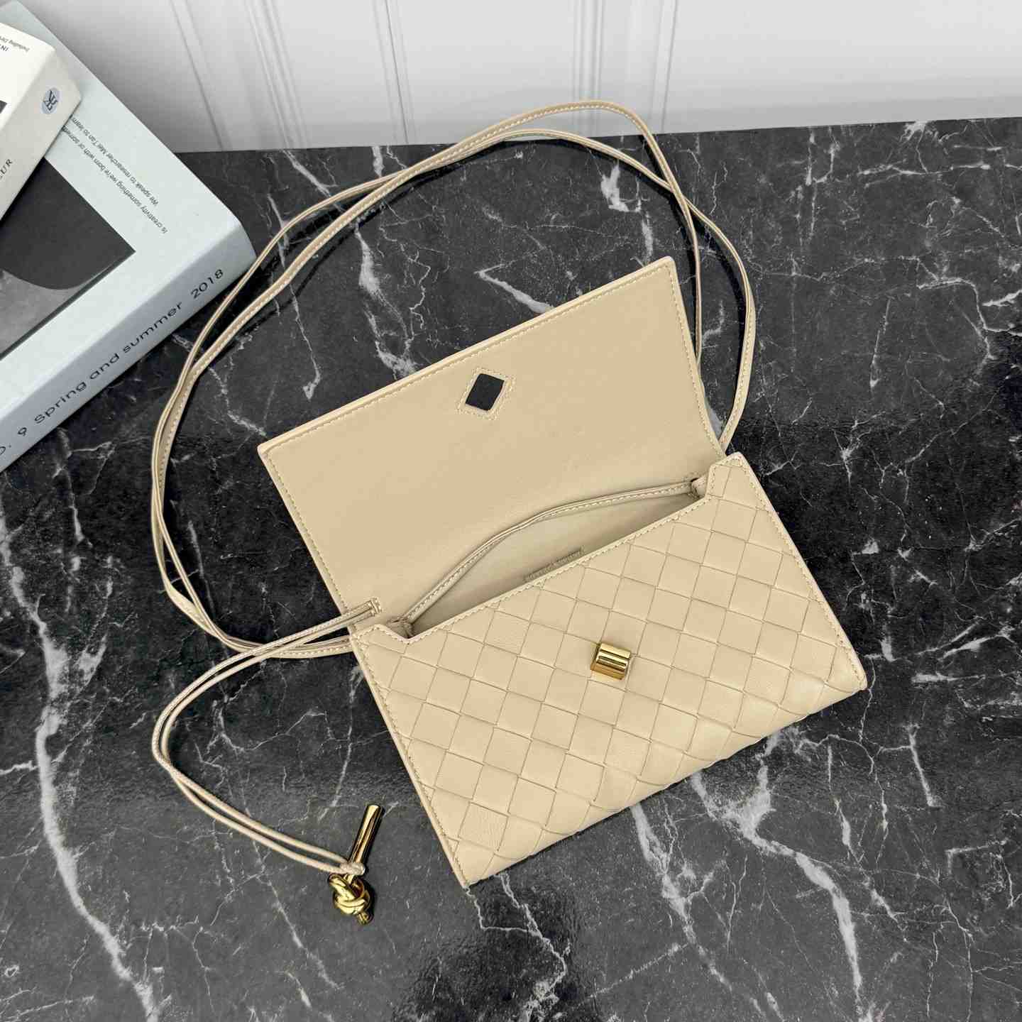 Bottega Veneta Andiamo Pouch On Strap - DesignerGu